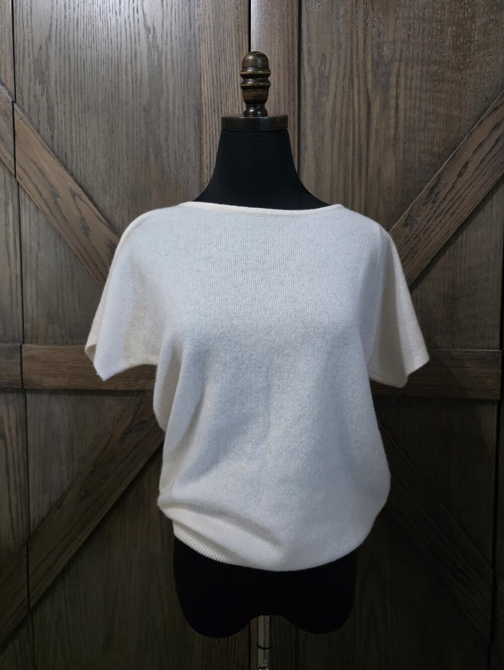 Banana Republic Cashmere Short Sleeve Knit Pullover